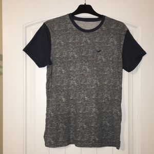 Sm Hollister grey and navy T